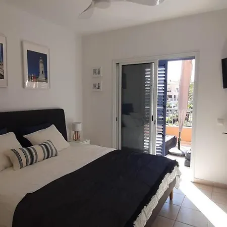 Limnaria - Superb, Modern 1br With Pool Views Lejlighed *